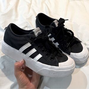 Adidas Nizza black&white platform size 7 women